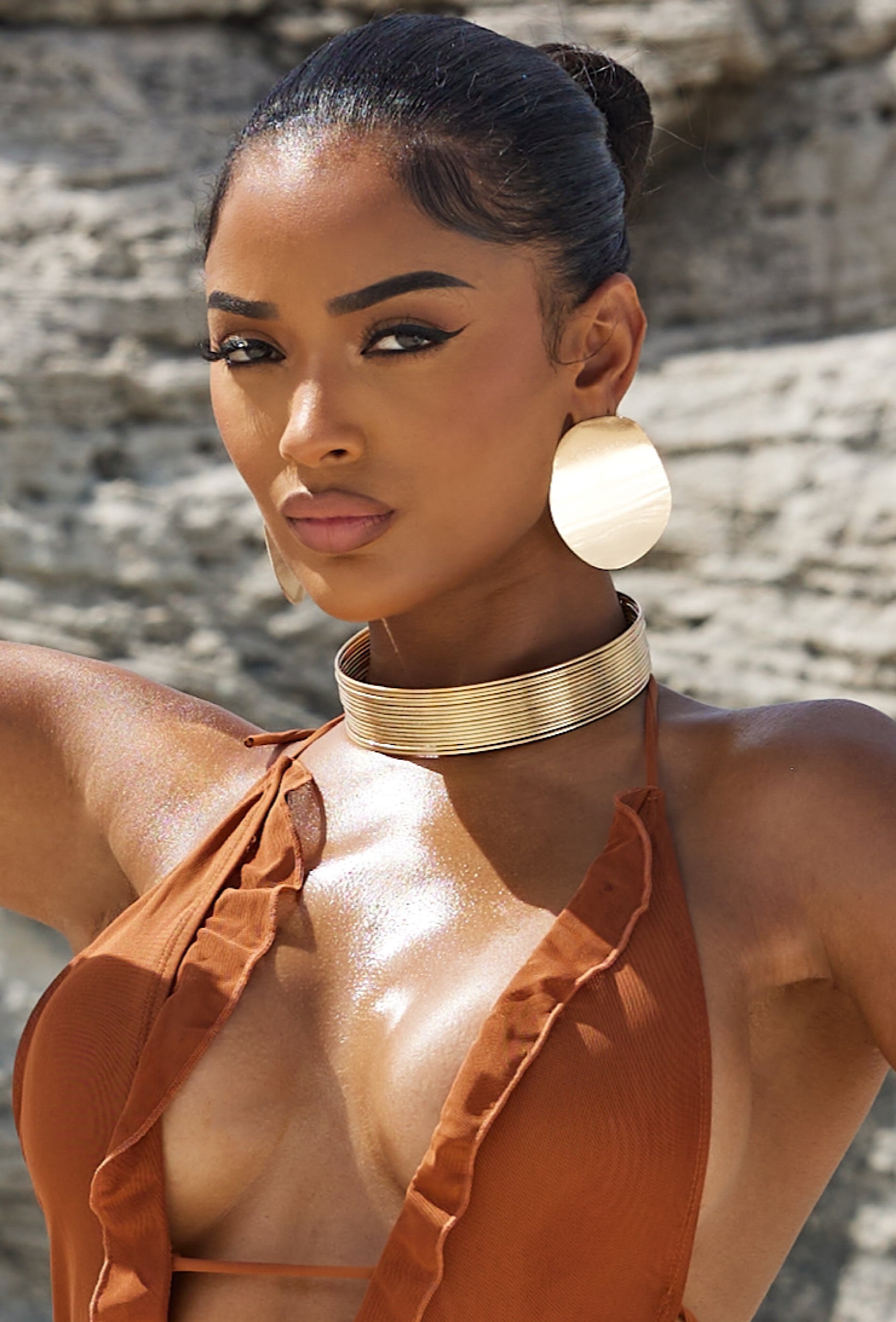 Acamus Earrings - Gold