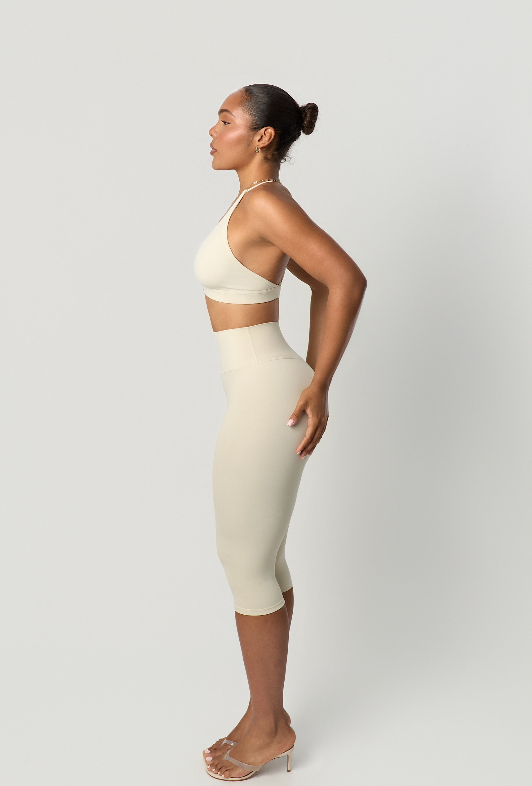 Capri Essential Legging - Vanilla