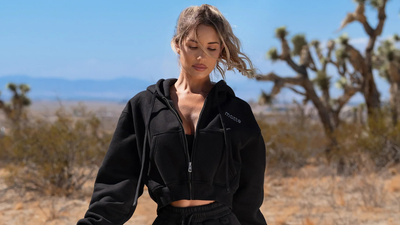 The Best Tops To Wear With Joggers