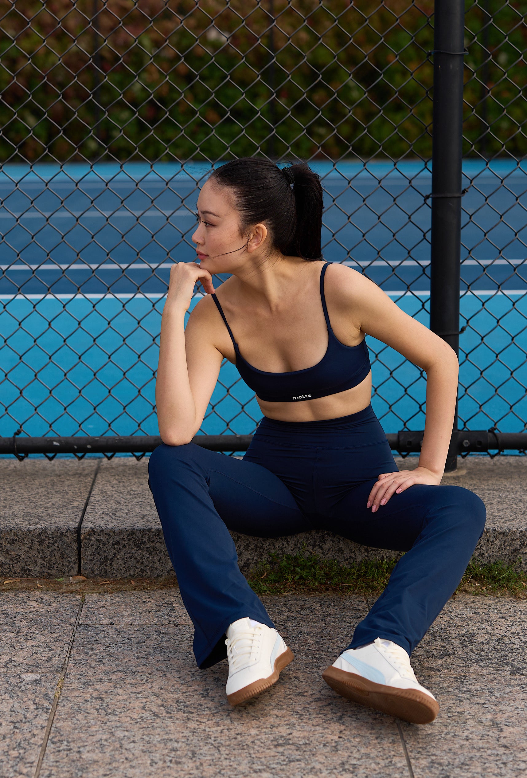 Essential Flare Legging - Navy