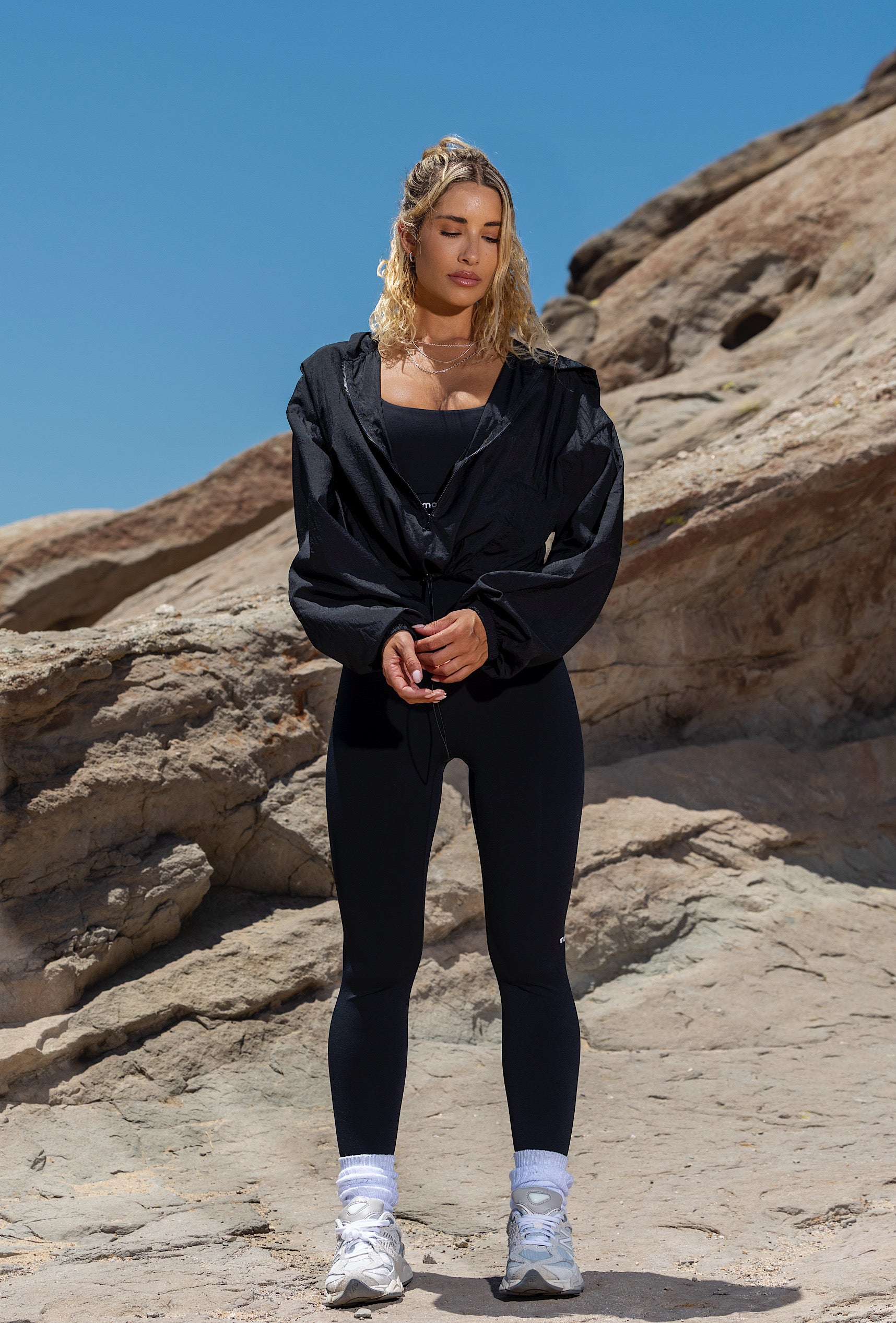 Sheer Form Cropped Pullover Windbreaker - Black