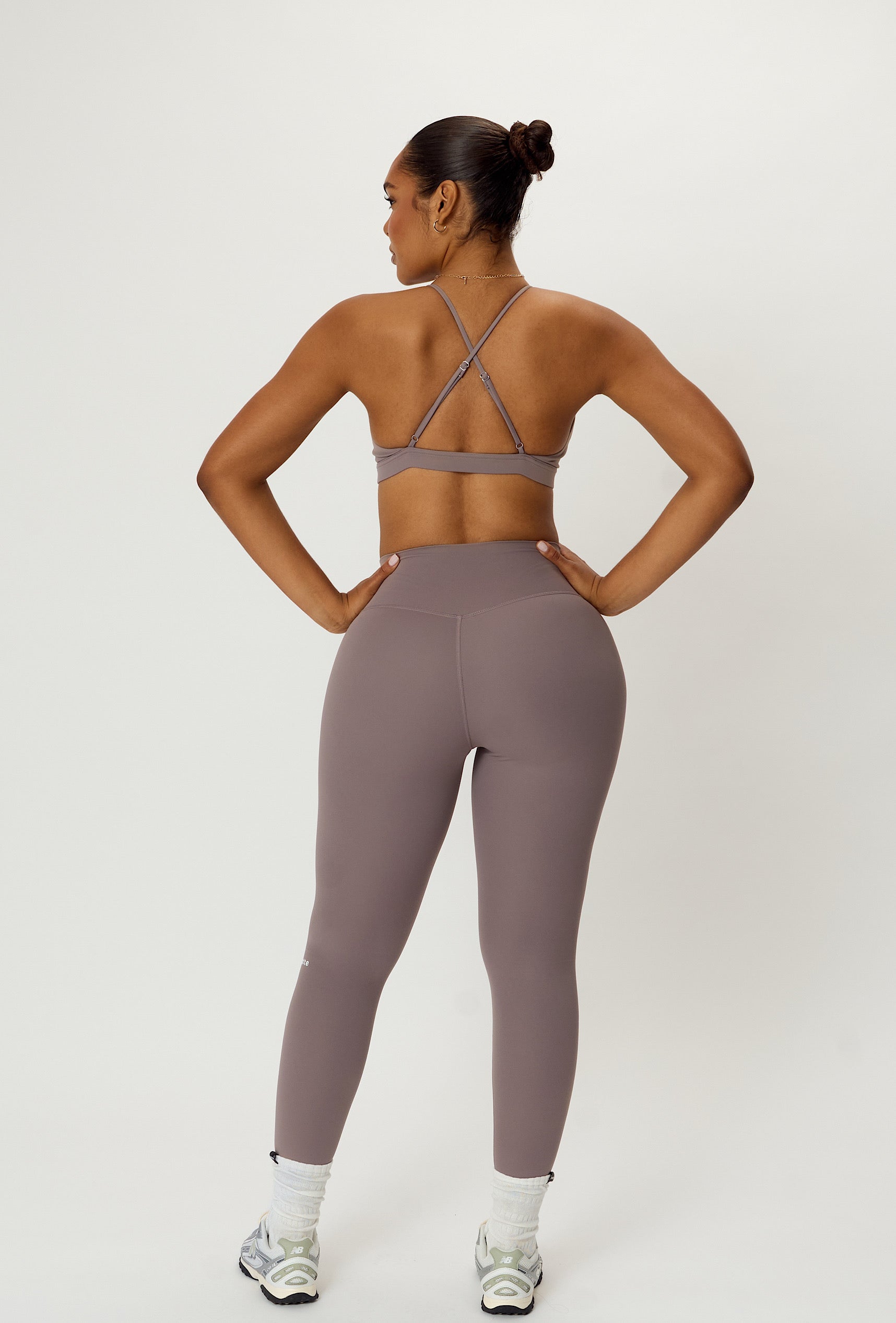 Essential Legging   - Taupe