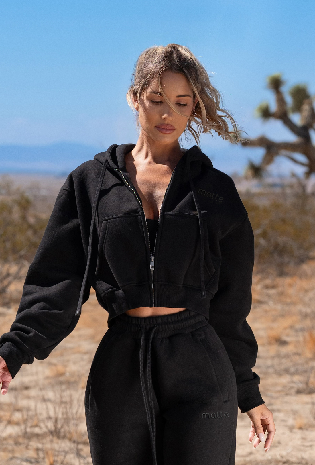 Staple Cropped Hoodie - Black