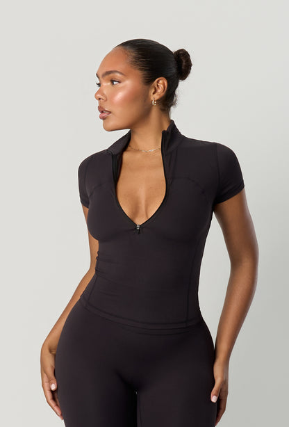 Contour Half Zip Short Sleeve - Black