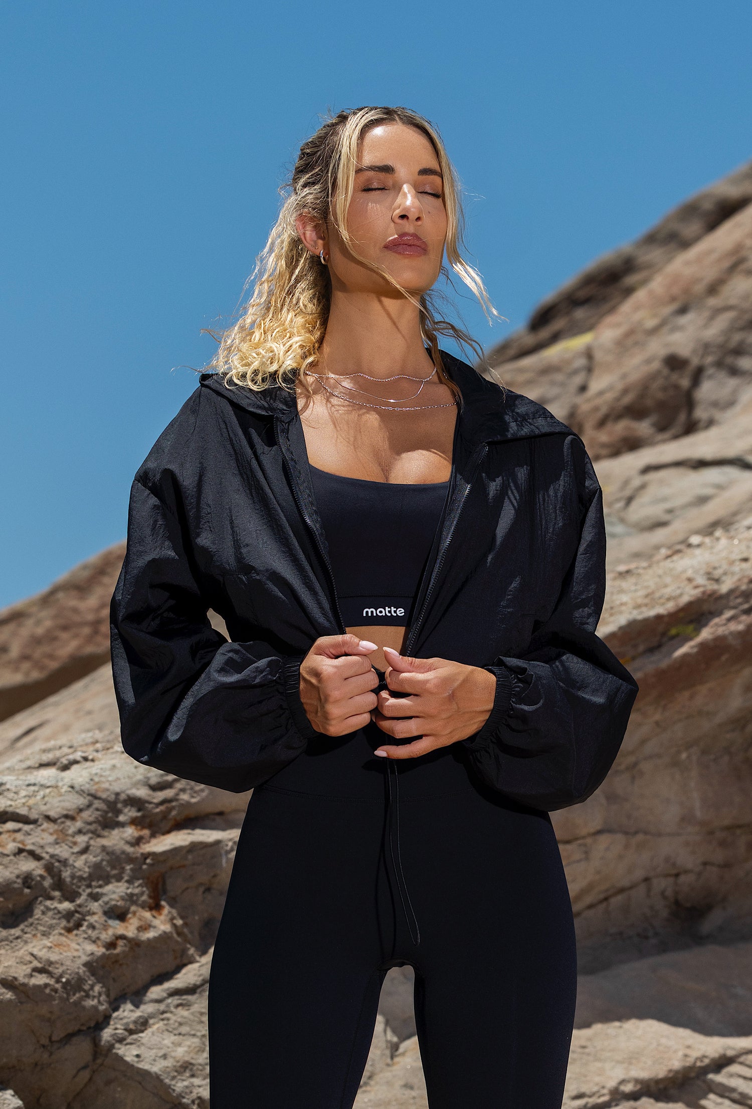 Sheer Form Cropped Pullover Windbreaker - Black