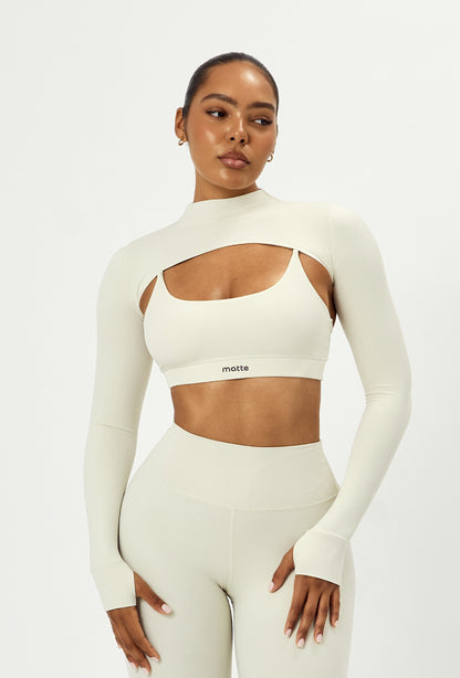 Mock Studio Crop - Vanilla