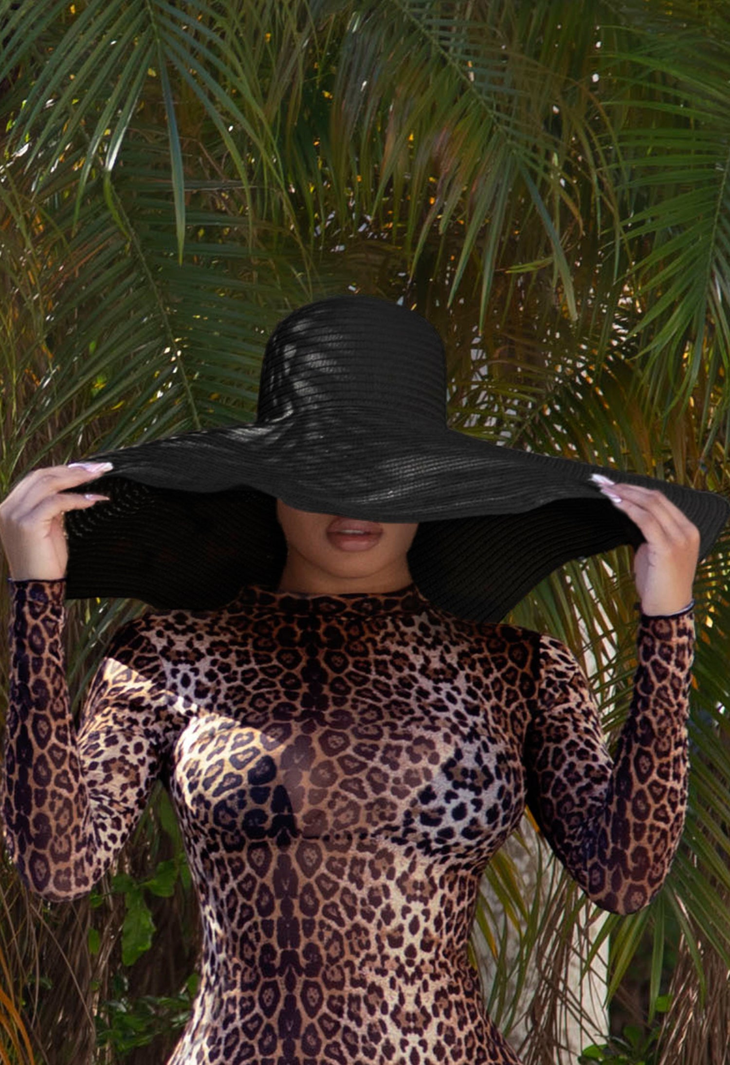 Maldives - Oversized Beach Hat - Black